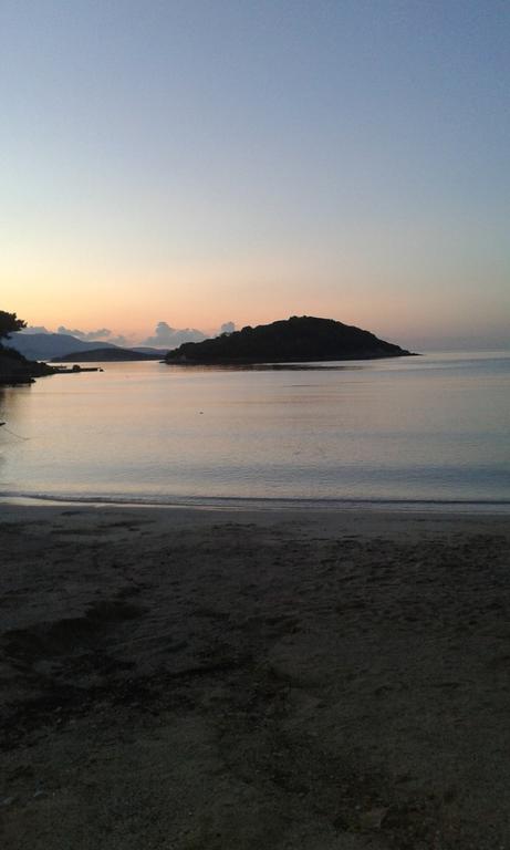 Vila Bello Ksamil Rum bild